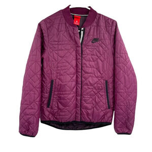 NIKE Women's Bomber Jacket Size XS PrimaLoft Quilted Snap Button 854747-609 Wine